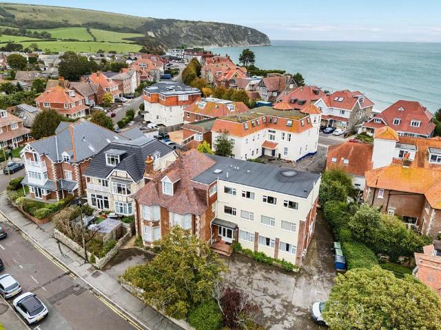 Flat for sale in Swanage, East Dorset