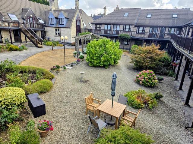 Flat for sale in Selsley, School House