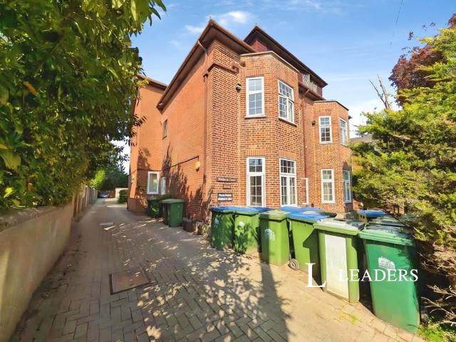 Flat for sale in Highfield, City Of Southampton