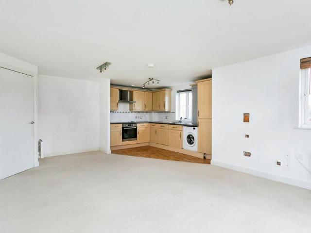 Flat for sale in Oxley Park, Shenley Church End