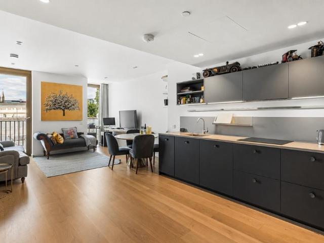 Flat for sale in St Paul's, Greater London