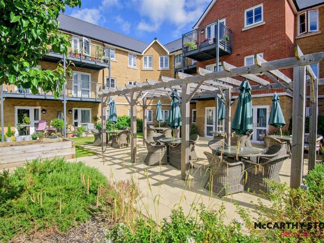 Flat for sale in Shirley, Southampton