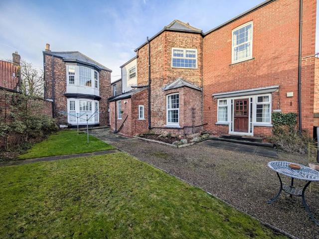 Flat for sale in Stockton-on-tees