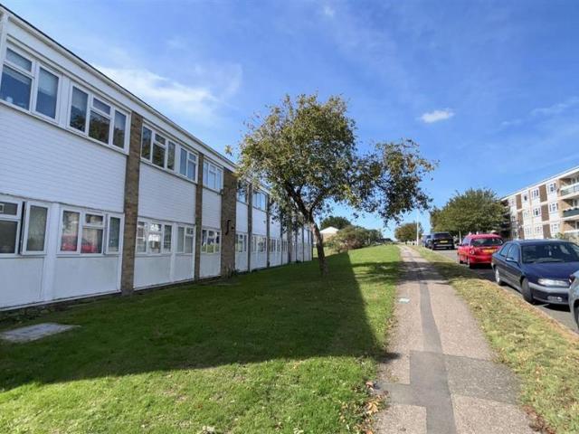 Flat for sale in Hales Place, The Bridge