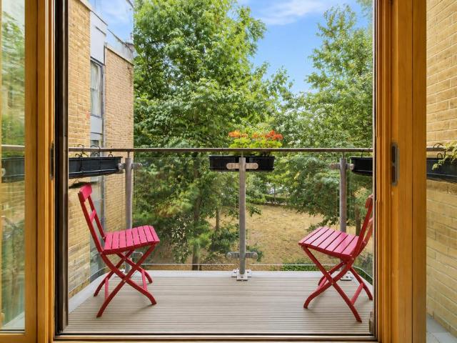 Flat for sale in College Park, Greater London