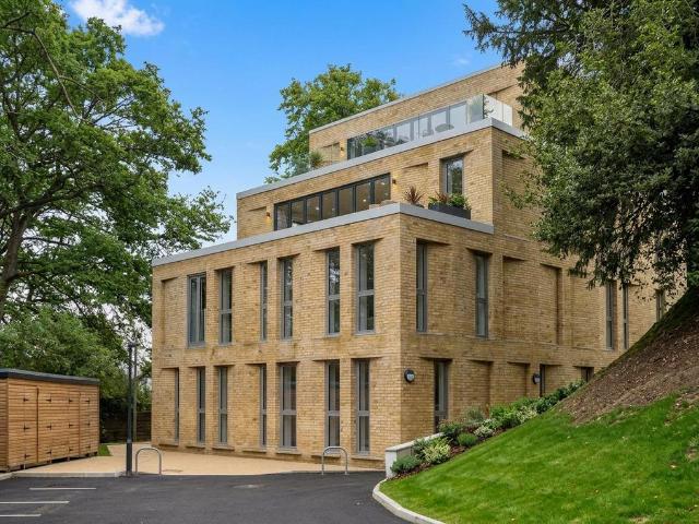 Flat for sale in Headingley, West Yorkshire