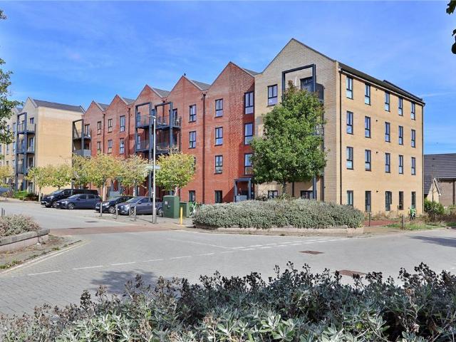 Flat for sale in Tattenhoe Park, Milton Keynes