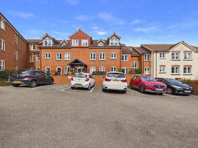 Flat for sale in Chesham