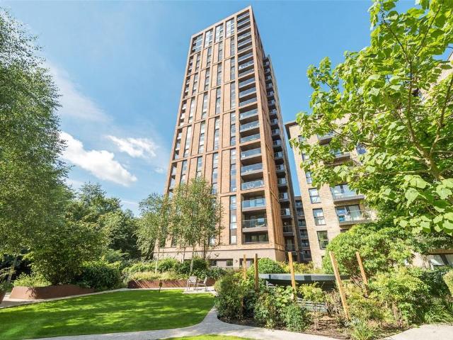 Flat for sale in London Borough of Lewisham, Greater London