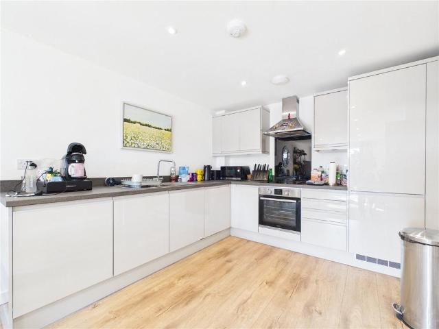Flat for sale in Feckenham, City Of Bristol