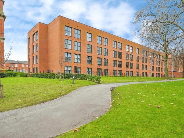 Flat for sale in New Normanton, East Midlands