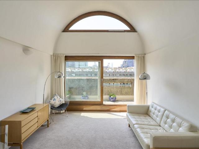 Flat for sale in Lyons, Greater London