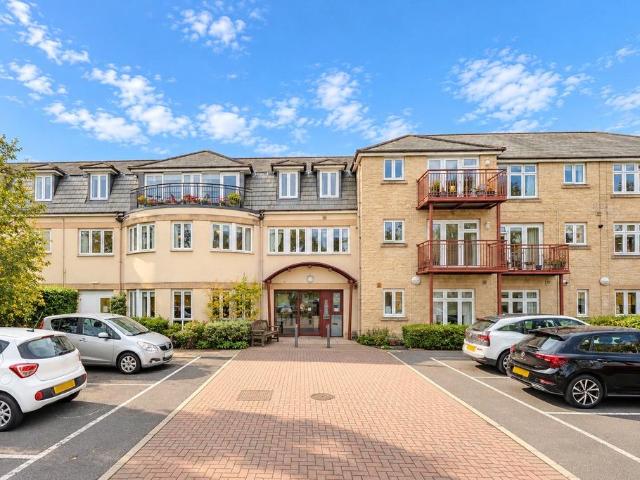 Flat for sale in Greenbottom, Leeds