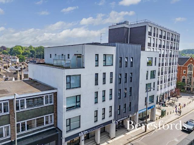Flat for sale in Navestock Side, Essex
