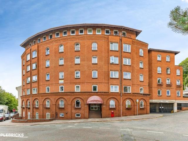 Flat for sale in Ellacombe, Torquay