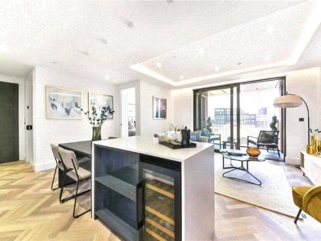 Flat for sale in The Borough, Greater London