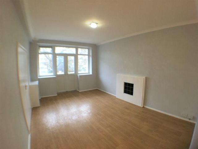 Flat for sale in St. John's Wood, Greater London