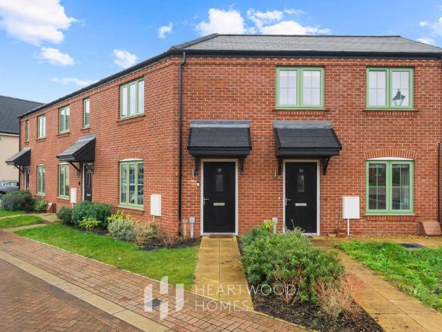 Flat for sale in Five Acres, Hertfordshire