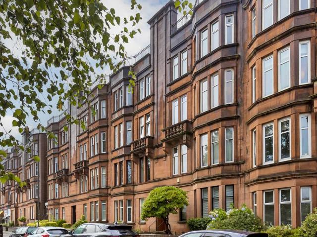 Flat for sale in Claythorn, Glasgow