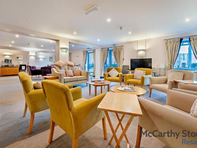 Flat for sale in World's End, Perryfields
