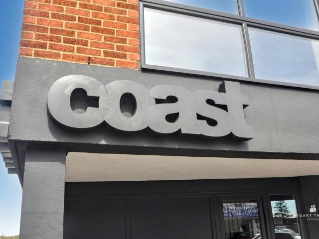 Flat for sale in Essex