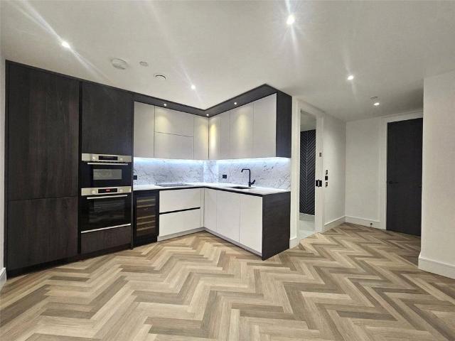 Flat for sale in The Borough, Greater London