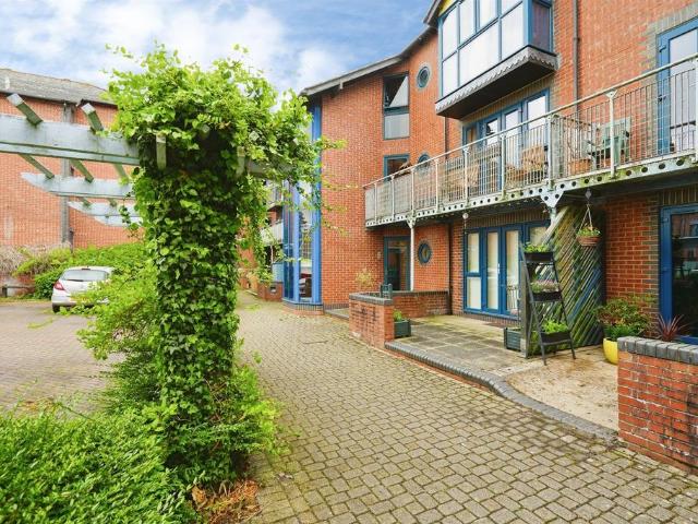 Flat for sale in Charlton, Dromore