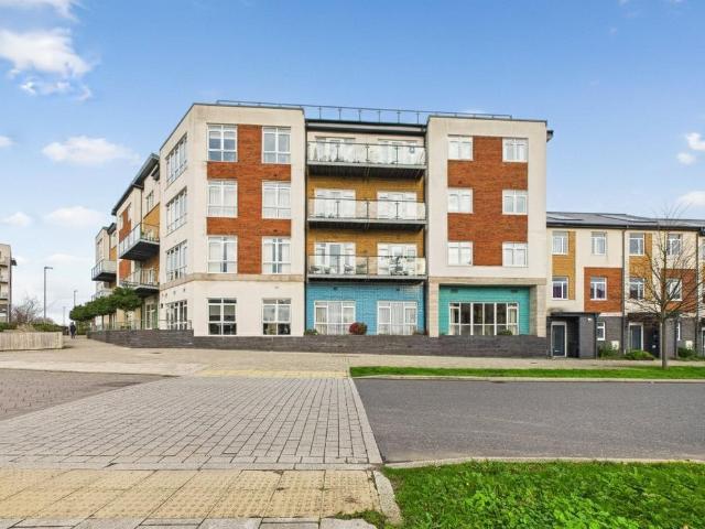 Flat for sale in Patchway, South Gloucestershire