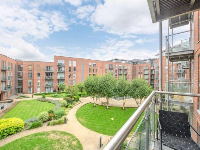 Flat for sale in Blackhills, Surrey