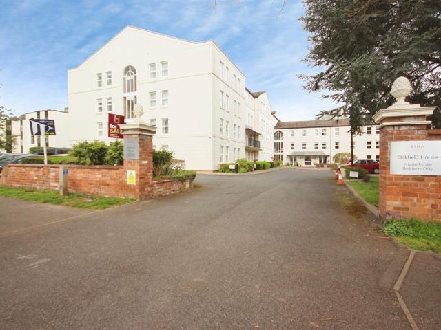 Flat for sale in Milverton, Green Close