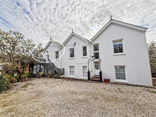 Flat for sale in Cornwall