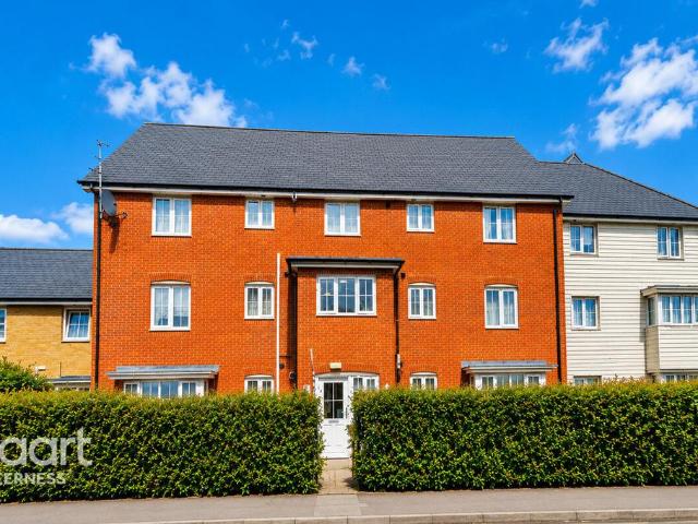 Flat for sale in Eden Village, Oad Street