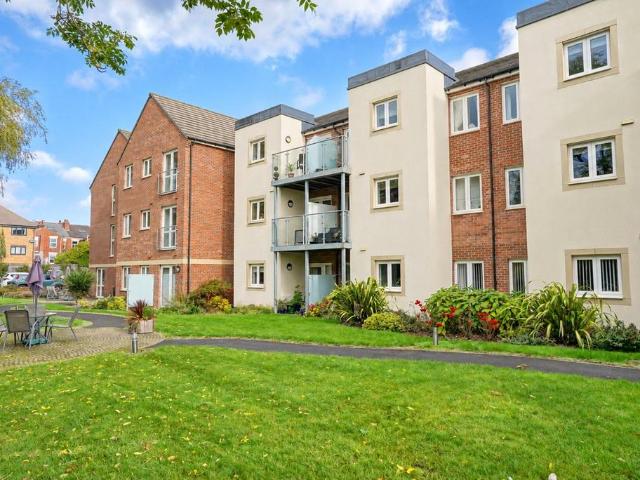 Flat for sale in Dalton Magna, Rotherham