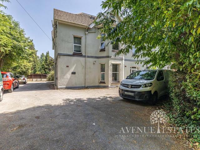 Flat for sale in Charminster, Bournemouth