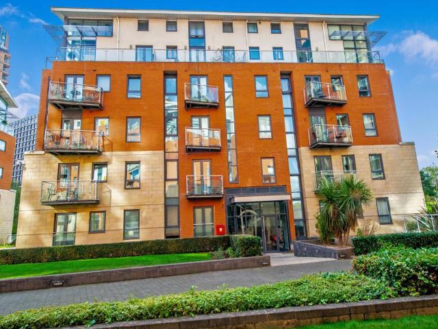 Flat for sale in Holbeck, Leeds