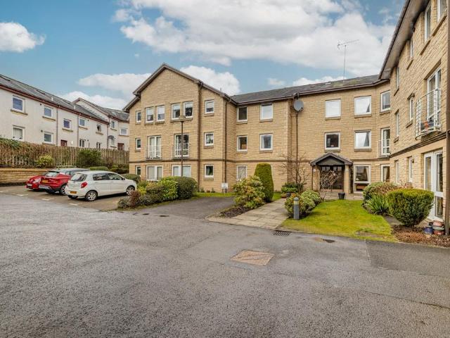 Flat for sale in South Mains, Milngavie