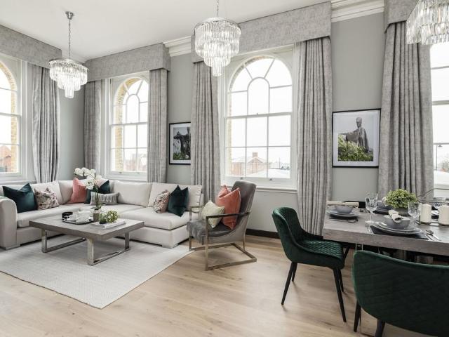 Flat for sale in Aldershot, Hampshire