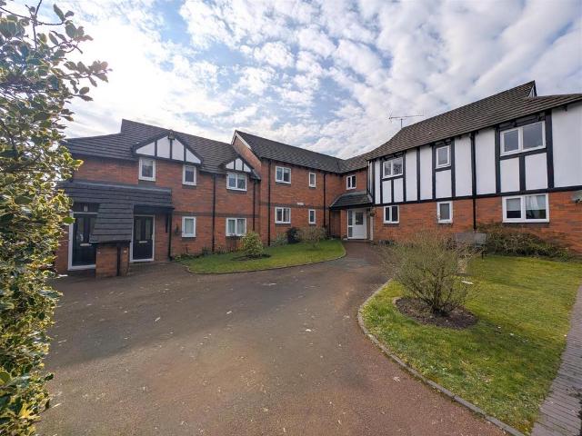 Flat for sale in Sandbach Heath, Sandbach