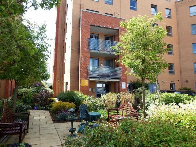 Flat for sale in Old Town, Shephall