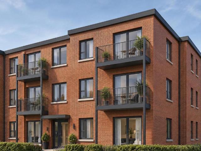Flat for sale in Shaw Heath, Stockport