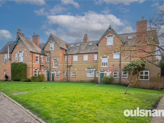Flat for sale in Cotteridge, West Midlands