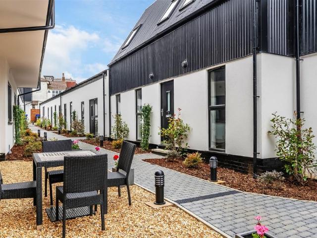 Flat for sale in Rose Hill, Mole Valley