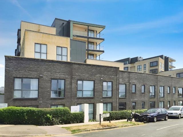 Flat for sale in Saltdean, Brighton