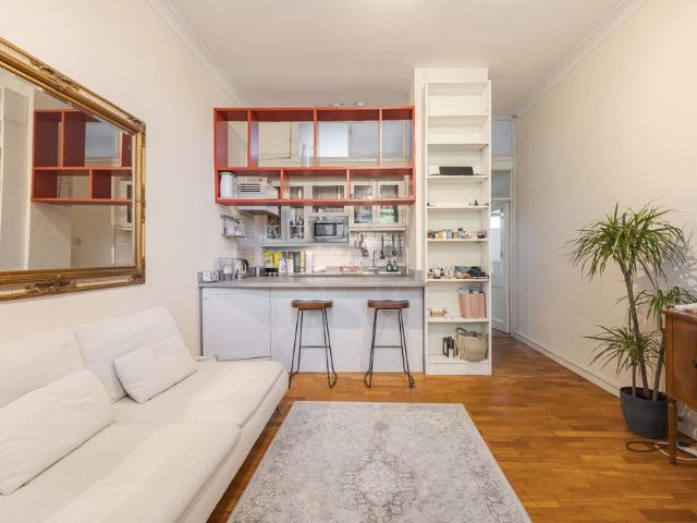 Flat for sale in Fulham, Greater London