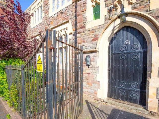 Flat for sale in Feckenham, City Of Bristol