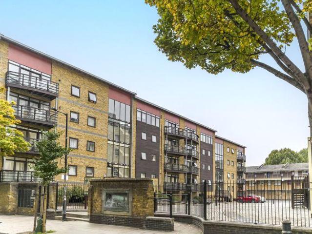 Flat for sale in The Borough, Greater London