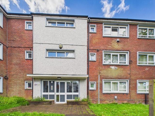 Flat for sale in Burnedge, Greater Manchester