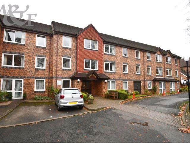 Flat for sale in Sutton Coldfield, West Midlands