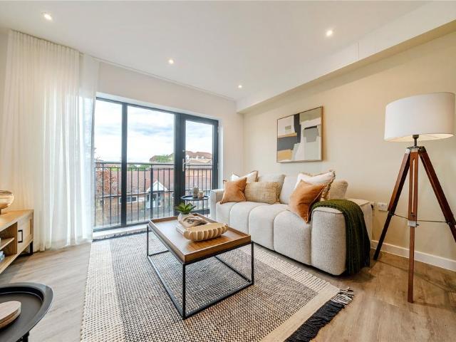 Flat for sale in London Borough of Bexley, Greater London
