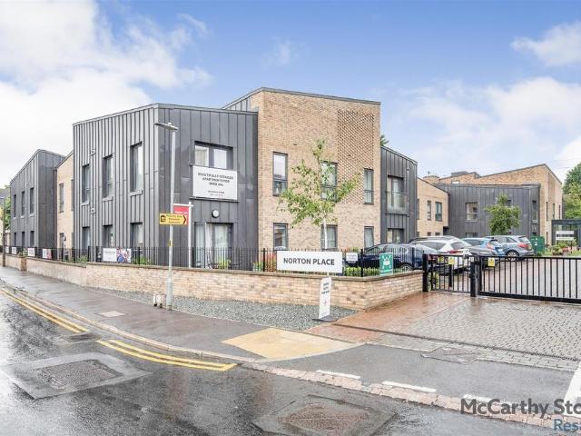Flat for sale in Jubilee Industrial Centre, King's Walden